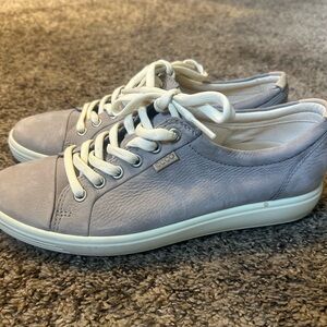 Ecco Women's Sneakers in Light Gray and Cream